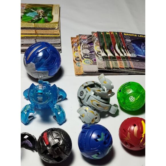 Lot of 18 Bakugan With Cards Large Red Bakugan & More - Picture 16 of 16